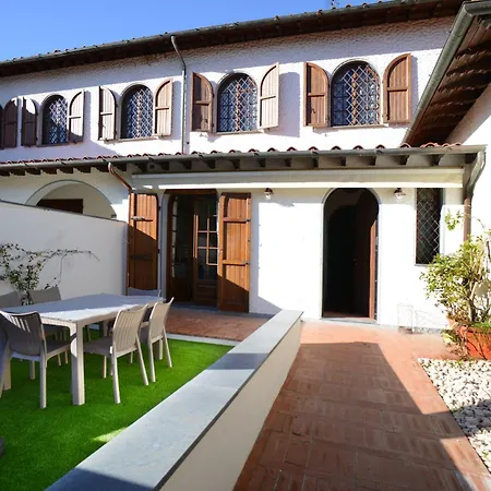 Ferienhaus Ghepy House *